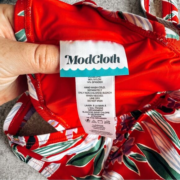ModCloth Floral Red and White Bikini Size Large - Picture 5 of 10